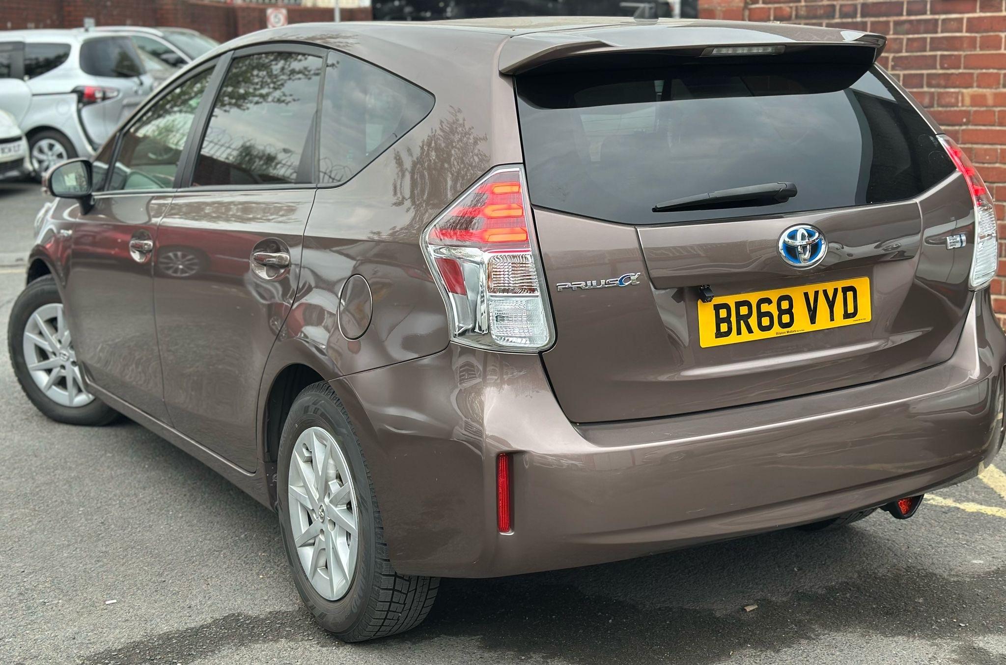 Toyota Prius+ - 1.8 Hybrid Business Edition VVhT 5dr Image